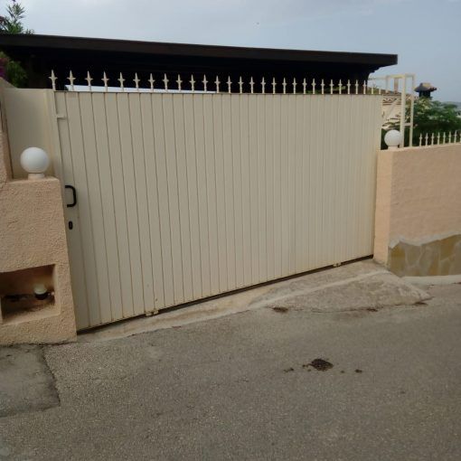 Instalación puerta automática en Alicante