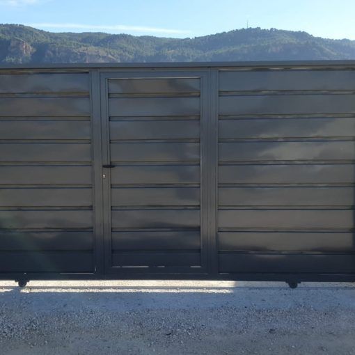 Puertas de garaje en Alicante